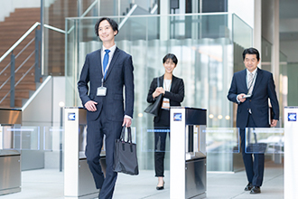 複合契約(定期＋スポット)